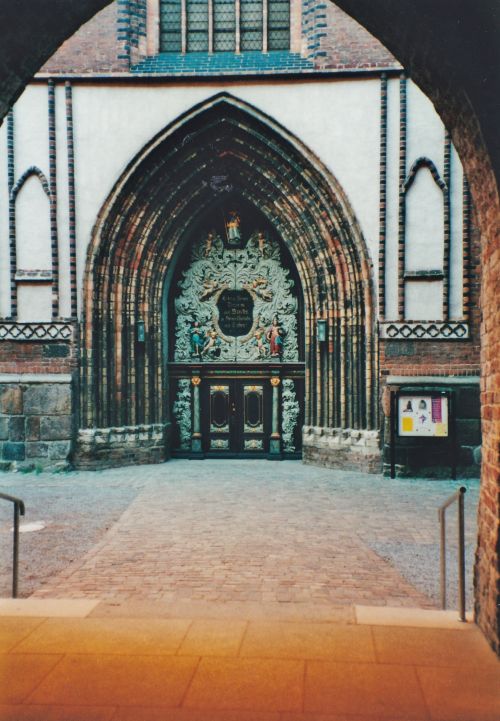 Zugang zur Nikolaikirche