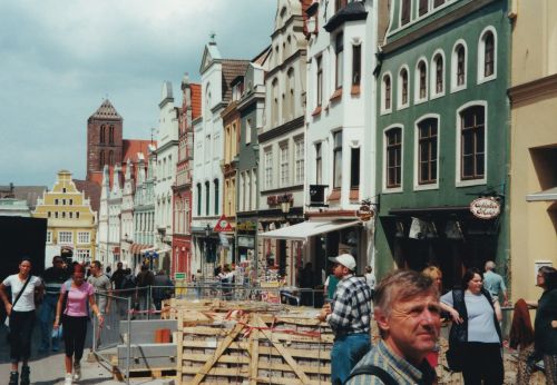 Die Krämerstraße am Marktplatz von Wismar
